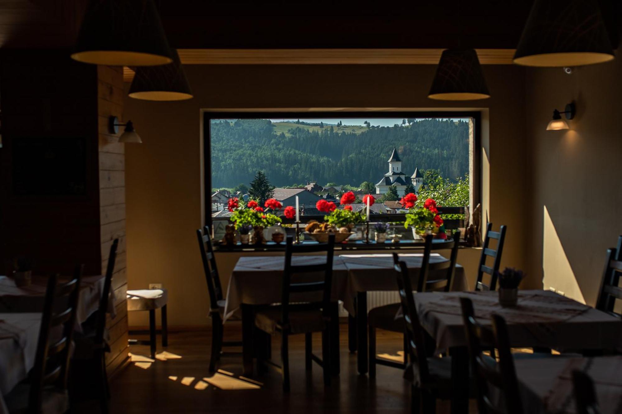 Bucovina Lodge Pension Vama  Buitenkant foto